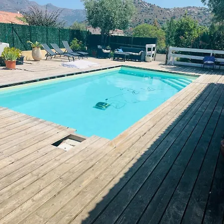 Semesterbostad 3 Avec Piscine Et Parking Prives